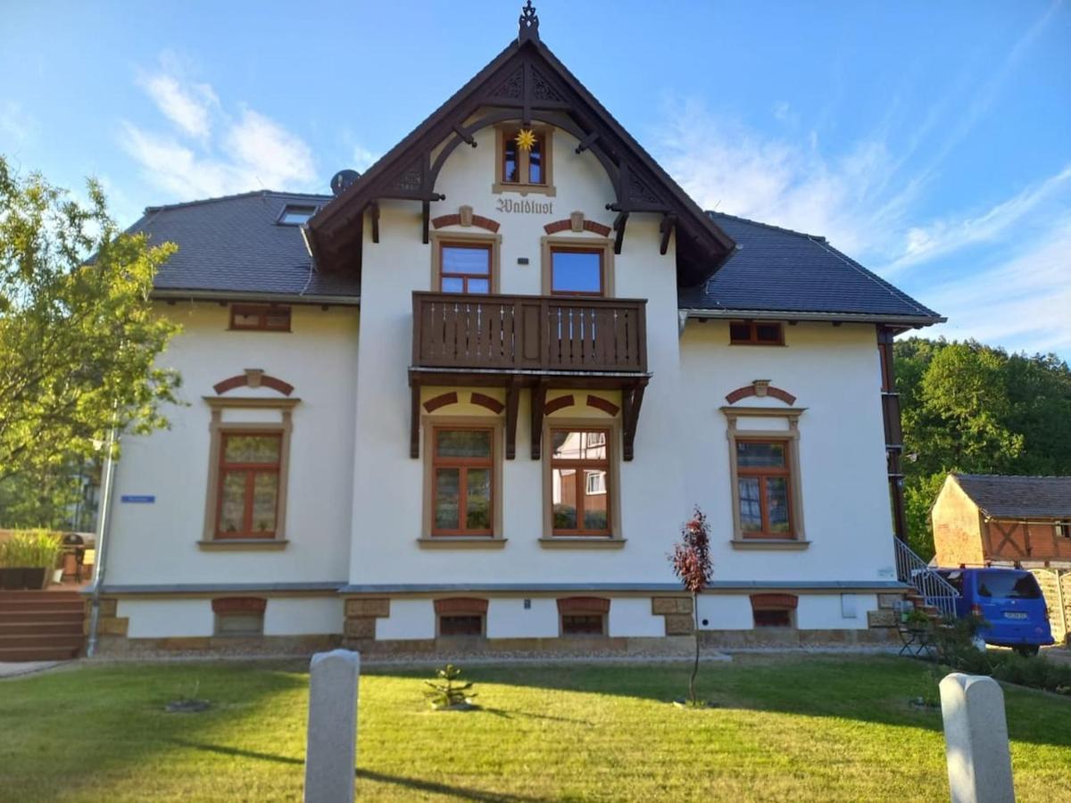 Villa Waldlust - 5 Sterne - 2 Schlafzimmer Kurort Oybin Exteriör bild